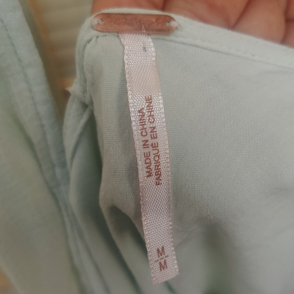 Top - Picture 3 of 4